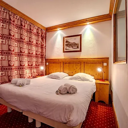 2 Bedroom In For 7 People - Les Glaciers Lägenhet *